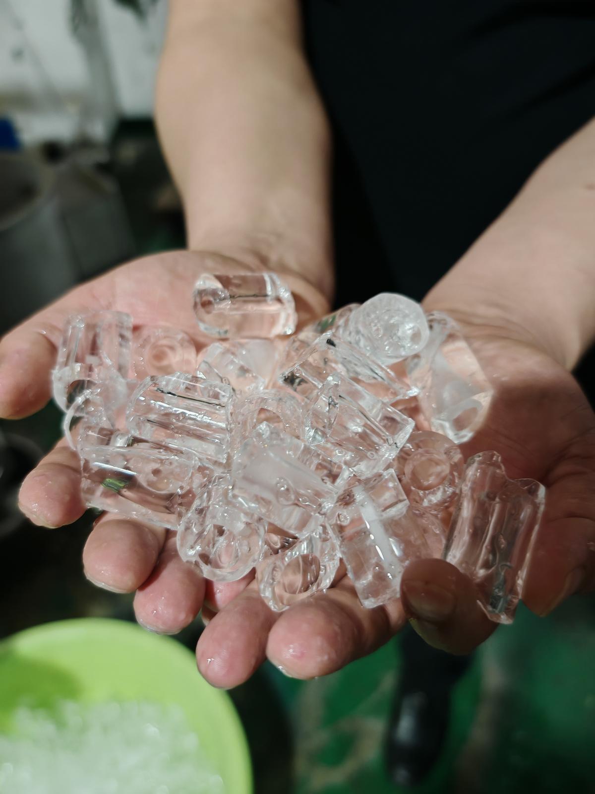 Product detail media - 1